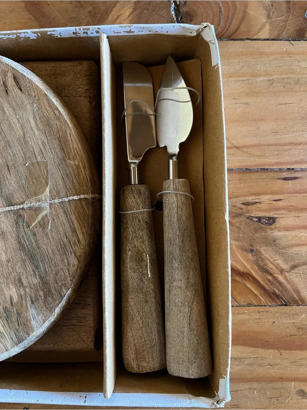 Wood Cheese Serving Set w/Knife & Spreader